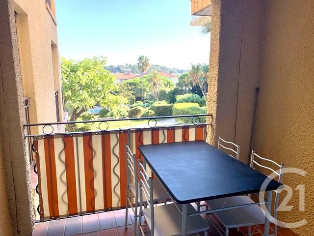 Afficher la photo en grand appartement à vendre - 2 pièces - 39.24 m2 - ST TROPEZ - 83 - PROVENCE-ALPES-COTE-D-AZUR - Century 21 Thomas Thum Immobilier