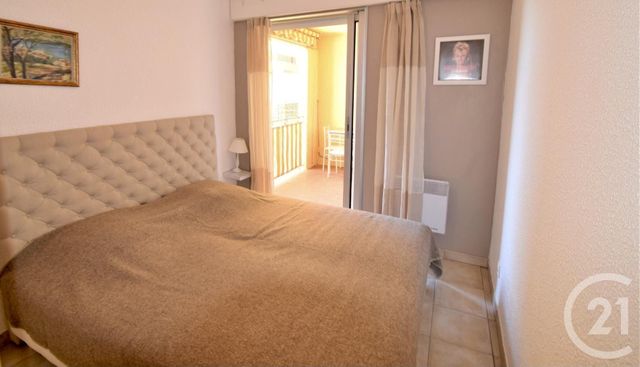 Afficher la photo en grand appartement à vendre - 2 pièces - 39.24 m2 - ST TROPEZ - 83 - PROVENCE-ALPES-COTE-D-AZUR - Century 21 Thomas Thum Immobilier
