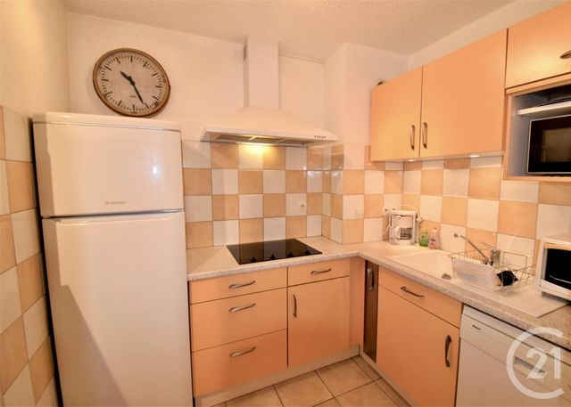 Afficher la photo en grand appartement à vendre - 2 pièces - 39.24 m2 - ST TROPEZ - 83 - PROVENCE-ALPES-COTE-D-AZUR - Century 21 Thomas Thum Immobilier
