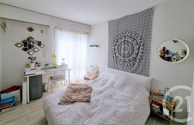 Afficher la photo en grand Appartement F3 à vendre - 3 pièces - 70.0 m2 - ST TROPEZ - 83 - PROVENCE-ALPES-COTE-D-AZUR - Century 21 Thomas Thum Immobilier