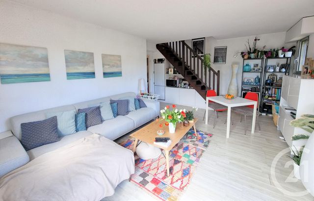 Afficher la photo en grand Appartement F3 à vendre - 3 pièces - 70.0 m2 - ST TROPEZ - 83 - PROVENCE-ALPES-COTE-D-AZUR - Century 21 Thomas Thum Immobilier