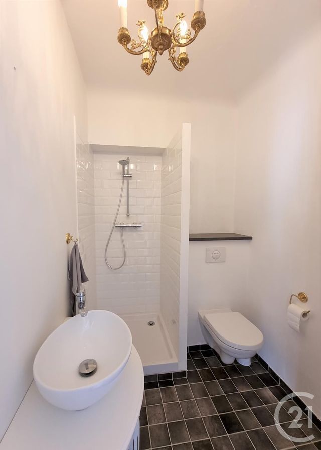 Afficher la photo en grand Appartement F2 à vendre - 2 pièces - 44.45 m2 - ST TROPEZ - 83 - PROVENCE-ALPES-COTE-D-AZUR - Century 21 Thomas Thum Immobilier