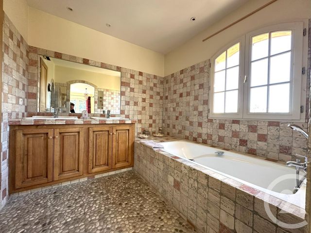 maison à vendre - 6 pièces - 250.0 m2 - COGOLIN - 83 - PROVENCE-ALPES-COTE-D-AZUR - Century 21 Thomas Thum Immobilier