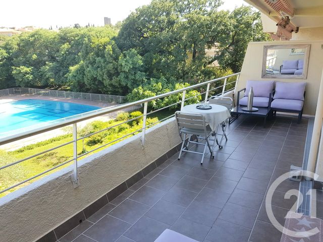 Afficher la photo en grand Appartement F2 à vendre - 2 pièces - 48.0 m2 - ST TROPEZ - 83 - PROVENCE-ALPES-COTE-D-AZUR - Century 21 Thomas Thum Immobilier