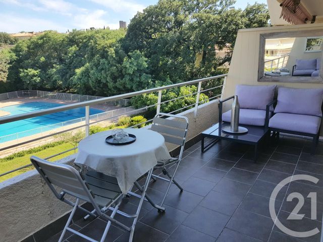 Afficher la photo en grand Appartement F2 à vendre - 2 pièces - 48.0 m2 - ST TROPEZ - 83 - PROVENCE-ALPES-COTE-D-AZUR - Century 21 Thomas Thum Immobilier