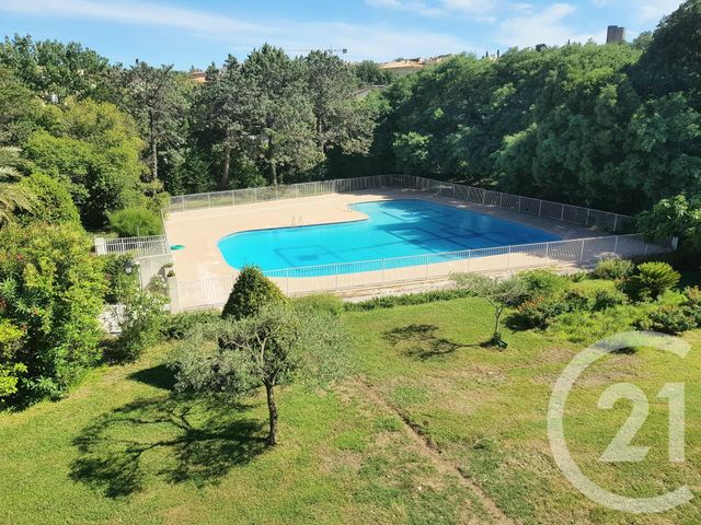 Afficher la photo en grand Appartement F2 à vendre - 2 pièces - 48.0 m2 - ST TROPEZ - 83 - PROVENCE-ALPES-COTE-D-AZUR - Century 21 Thomas Thum Immobilier