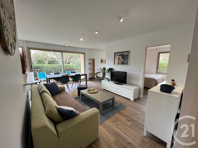 Appartement F4 à vendre - 4 pièces - 77.0 m2 - ST TROPEZ - 83 - PROVENCE-ALPES-COTE-D-AZUR - Century 21 Thomas Thum Immobilier