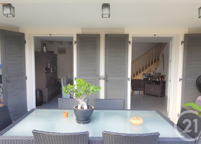 Afficher la photo en grand Appartement Duplex à vendre - 4 pièces - 105.0 m2 - ST TROPEZ - 83 - PROVENCE-ALPES-COTE-D-AZUR - Century 21 Thomas Thum Immobilier