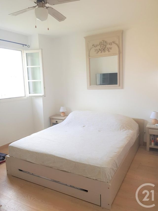 Afficher la photo en grand Appartement Duplex à vendre - 4 pièces - 105.0 m2 - ST TROPEZ - 83 - PROVENCE-ALPES-COTE-D-AZUR - Century 21 Thomas Thum Immobilier