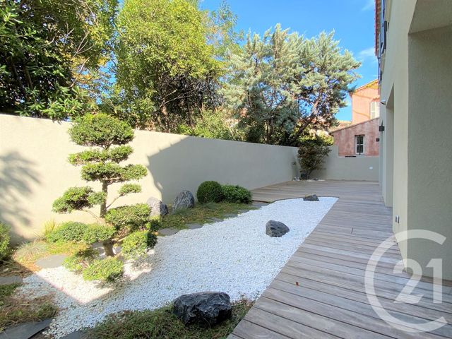 Afficher la photo en grand Appartement F3 à vendre - 3 pièces - 100.0 m2 - ST TROPEZ - 83 - PROVENCE-ALPES-COTE-D-AZUR - Century 21 Thomas Thum Immobilier