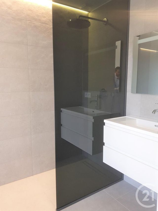Afficher la photo en grand appartement à vendre - 3 pièces - 83.0 m2 - ST TROPEZ - 83 - PROVENCE-ALPES-COTE-D-AZUR - Century 21 Thomas Thum Immobilier