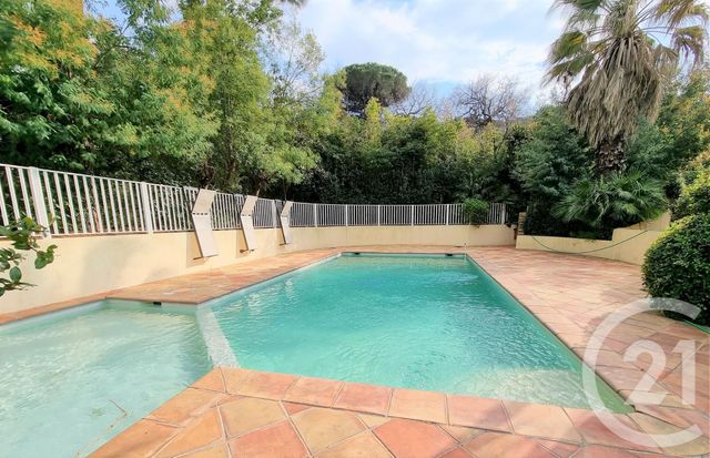 Afficher la photo en grand maison à vendre - 3 pièces - 88.92 m2 - ST TROPEZ - 83 - PROVENCE-ALPES-COTE-D-AZUR - Century 21 Thomas Thum Immobilier