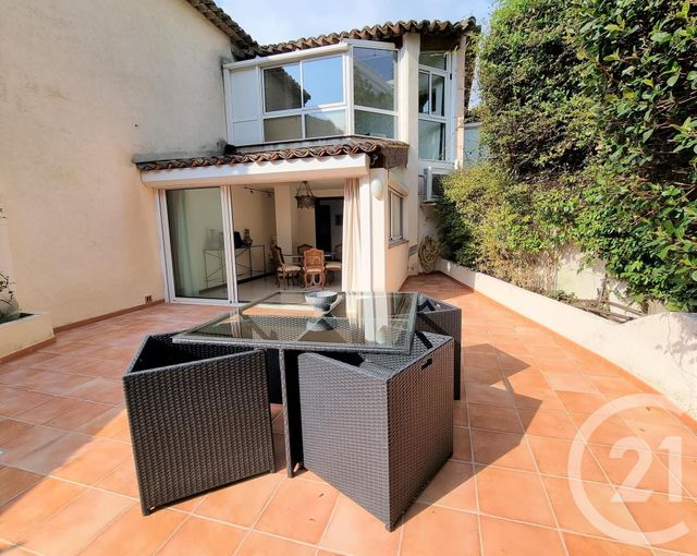Afficher la photo en grand maison à vendre - 3 pièces - 88.92 m2 - ST TROPEZ - 83 - PROVENCE-ALPES-COTE-D-AZUR - Century 21 Thomas Thum Immobilier