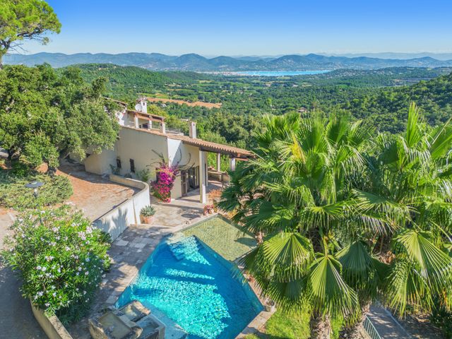 maison à vendre - 10 pièces - 406.0 m2 - GASSIN - 83 - PROVENCE-ALPES-COTE-D-AZUR - Century 21 Thomas Thum Immobilier