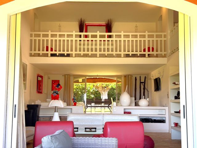 maison à vendre - 10 pièces - 320.0 m2 - ST TROPEZ - 83 - PROVENCE-ALPES-COTE-D-AZUR - Century 21 Thomas Thum Immobilier