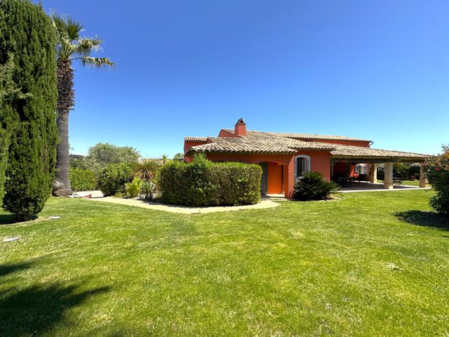 maison à vendre - 10 pièces - 320.0 m2 - ST TROPEZ - 83 - PROVENCE-ALPES-COTE-D-AZUR - Century 21 Thomas Thum Immobilier