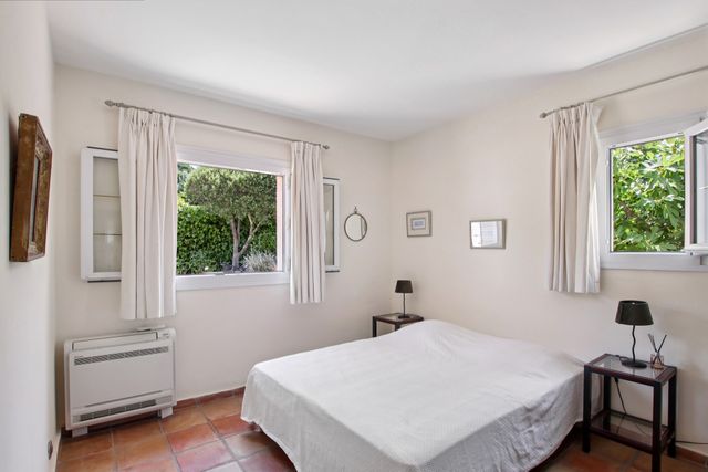 Afficher la photo en grand maison à vendre - 5 pièces - 157.0 m2 - GASSIN - 83 - PROVENCE-ALPES-COTE-D-AZUR - Century 21 Thomas Thum Immobilier