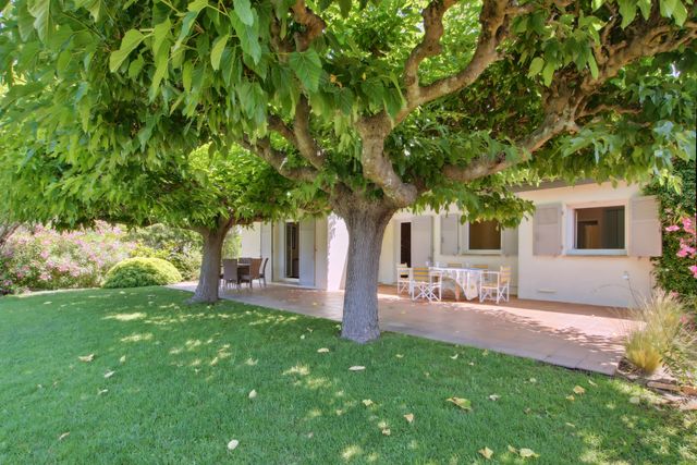 Afficher la photo en grand maison à vendre - 5 pièces - 157.0 m2 - GASSIN - 83 - PROVENCE-ALPES-COTE-D-AZUR - Century 21 Thomas Thum Immobilier