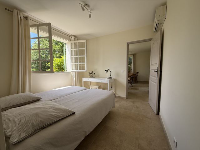 maison à vendre - 9 pièces - 350.0 m2 - GRIMAUD - 83 - PROVENCE-ALPES-COTE-D-AZUR - Century 21 Thomas Thum Immobilier