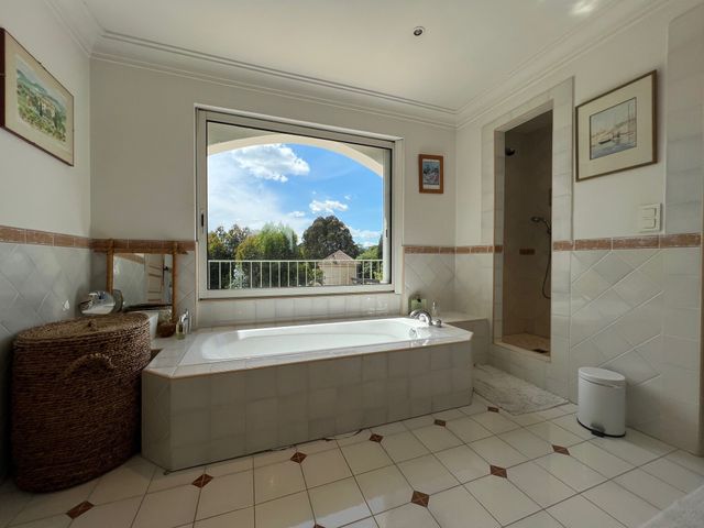 maison à vendre - 9 pièces - 350.0 m2 - GRIMAUD - 83 - PROVENCE-ALPES-COTE-D-AZUR - Century 21 Thomas Thum Immobilier