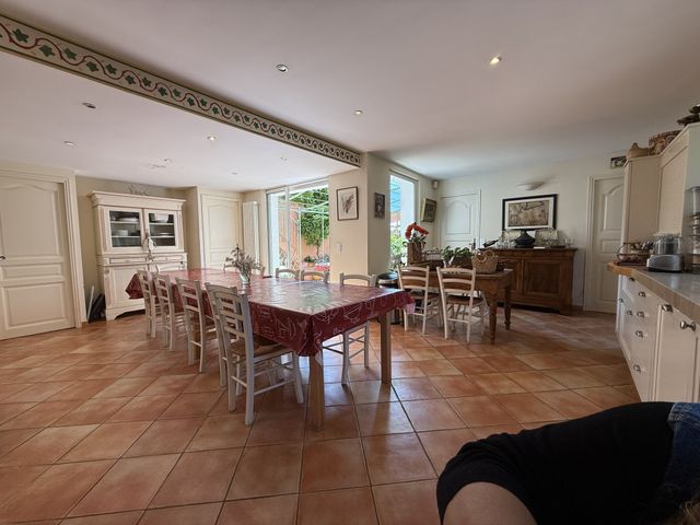 maison à vendre - 9 pièces - 350.0 m2 - GRIMAUD - 83 - PROVENCE-ALPES-COTE-D-AZUR - Century 21 Thomas Thum Immobilier