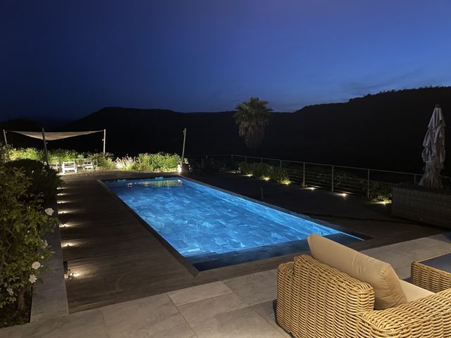 Afficher la photo en grand maison à vendre - 5 pièces - 185.0 m2 - COGOLIN - 83 - PROVENCE-ALPES-COTE-D-AZUR - Century 21 Thomas Thum Immobilier